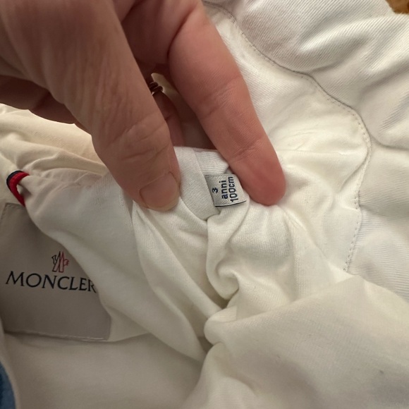Moncler kids puffer size 3t coat - Picture 2 of 6
